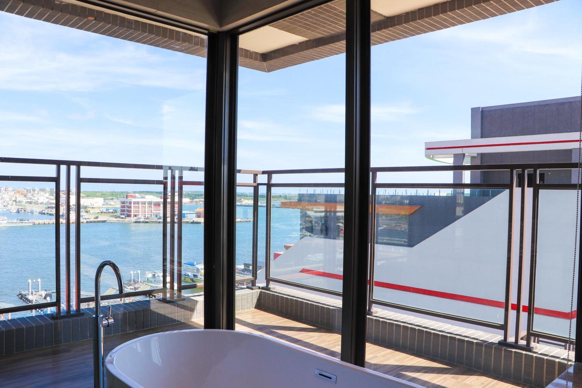 Discovery Hotel Magong Bagian luar foto