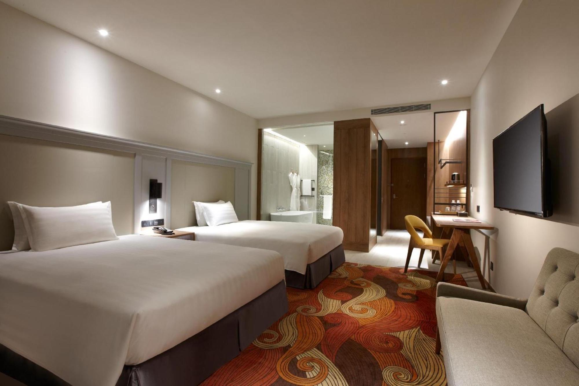 Discovery Hotel Magong Bagian luar foto